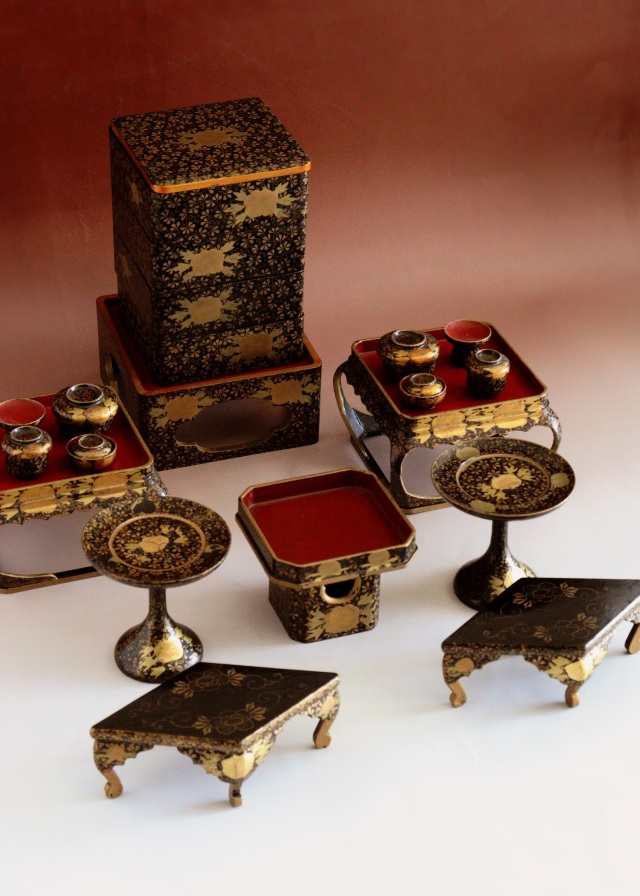 雛道具 蒔絵道具 雛人形道具 ひな祭り お重 お膳 菱餅台 三宝 高杯 花唐草