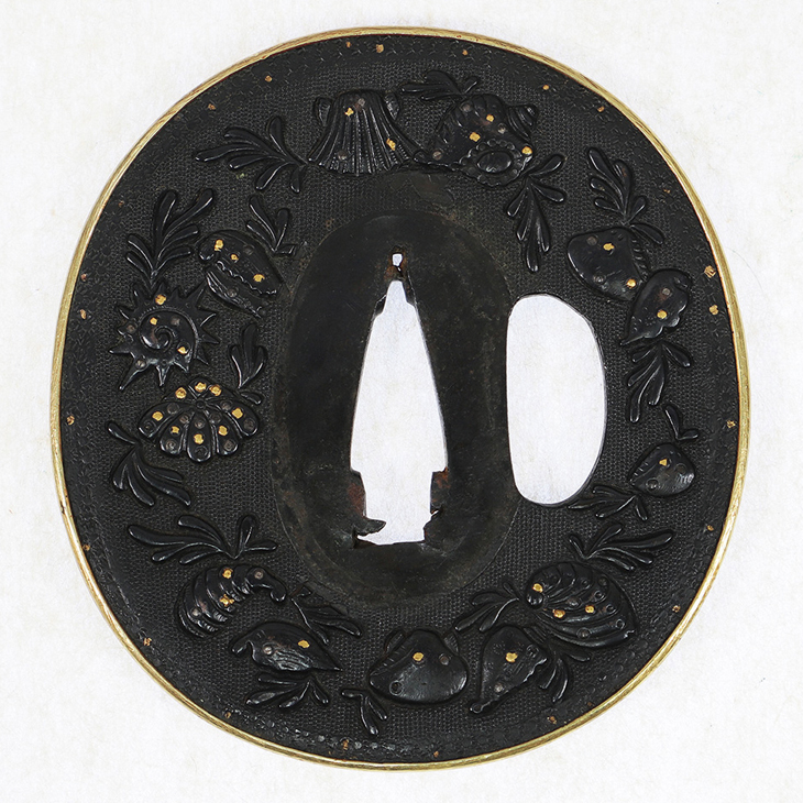 鍔：藻貝尽図 Tsuba:Mogai Zukushi Zu