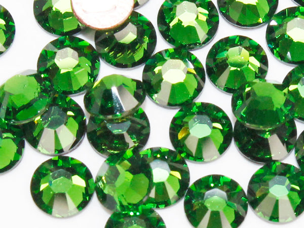 スワロフスキー Hotfixファーングリーン-#2038 4-ラインストーン