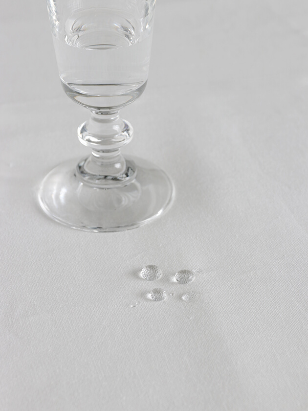 Sarah Grace撥水テーブルクロスモノグラムホワイト