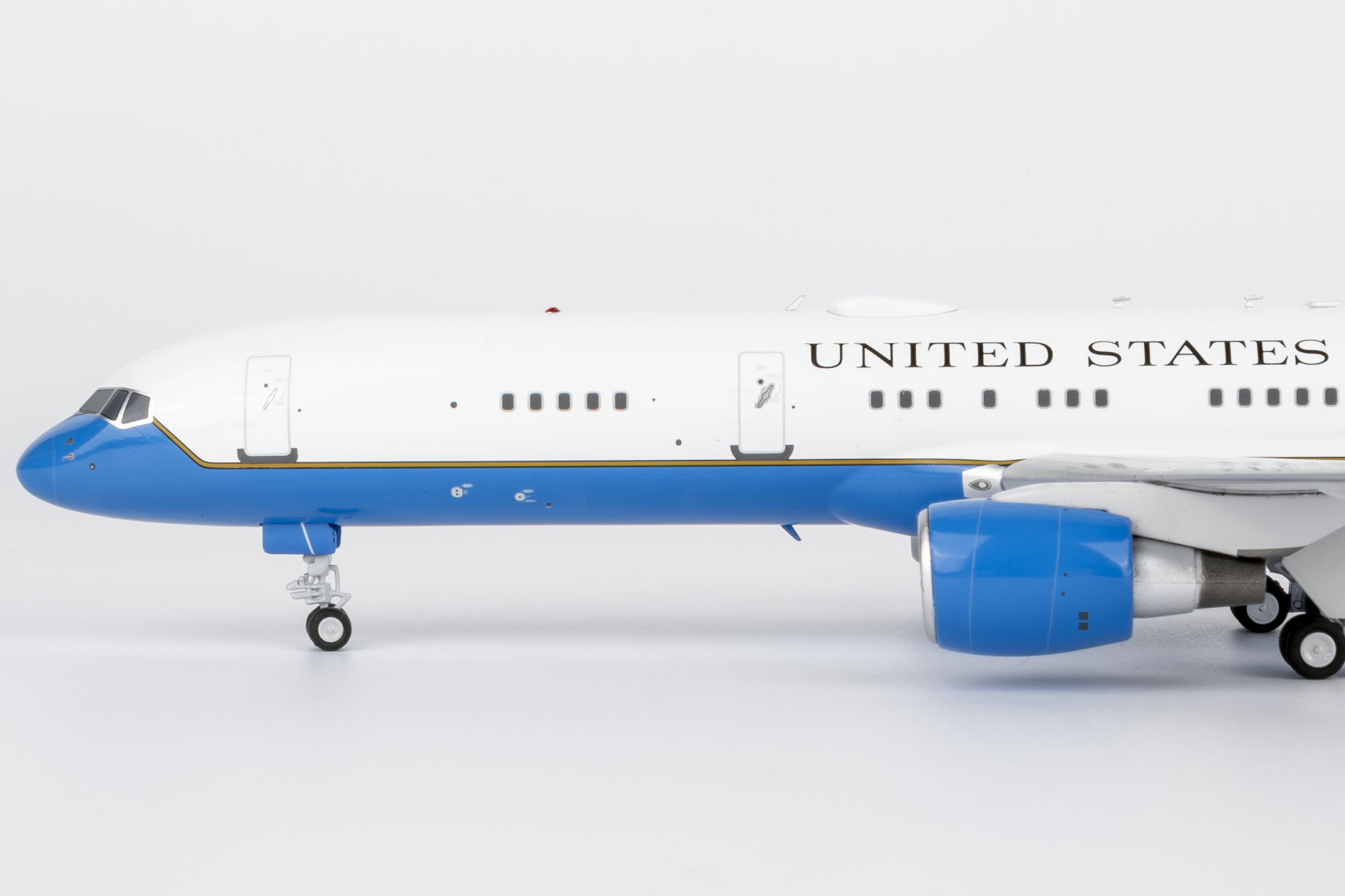 ScaleModelStore.com :: NG Models 1:200 - 42041 - United States