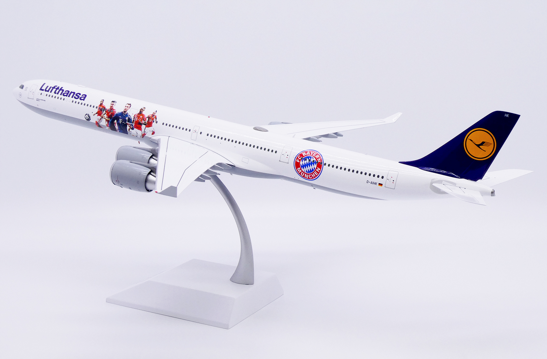 ScaleModelStore.com :: JC Wings 1:200 - XX20689 - Lufthansa Airbus