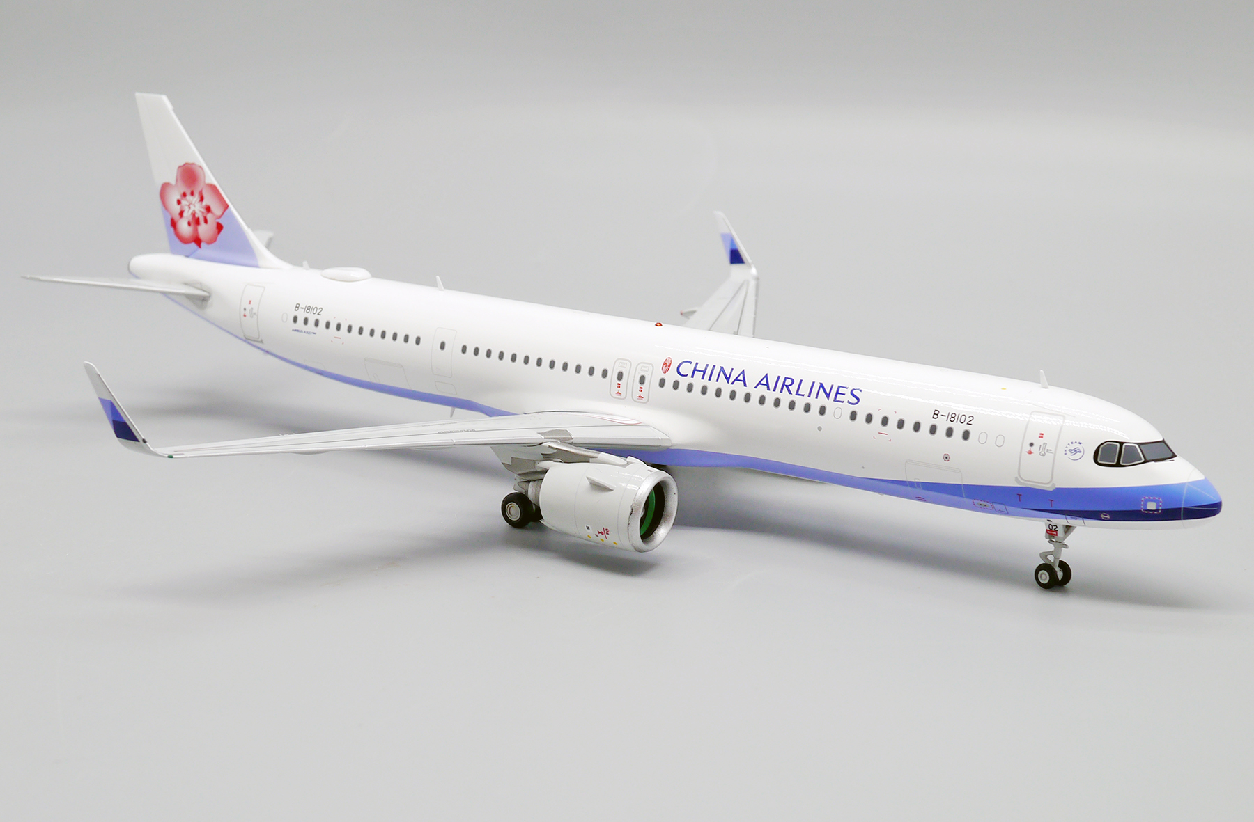ScaleModelStore.com :: JC Wings 1:200 - XX20195 - China Airlines