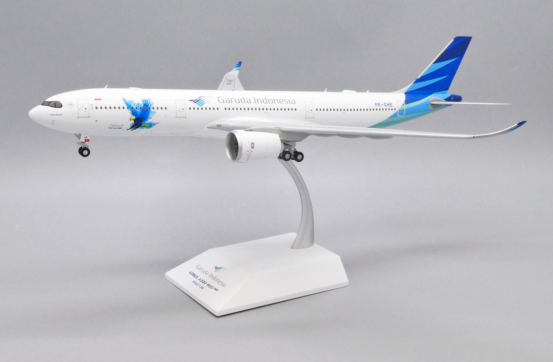 ScaleModelStore.com :: JC Wings 1:200 - LH2261 - Garuda Indonesia