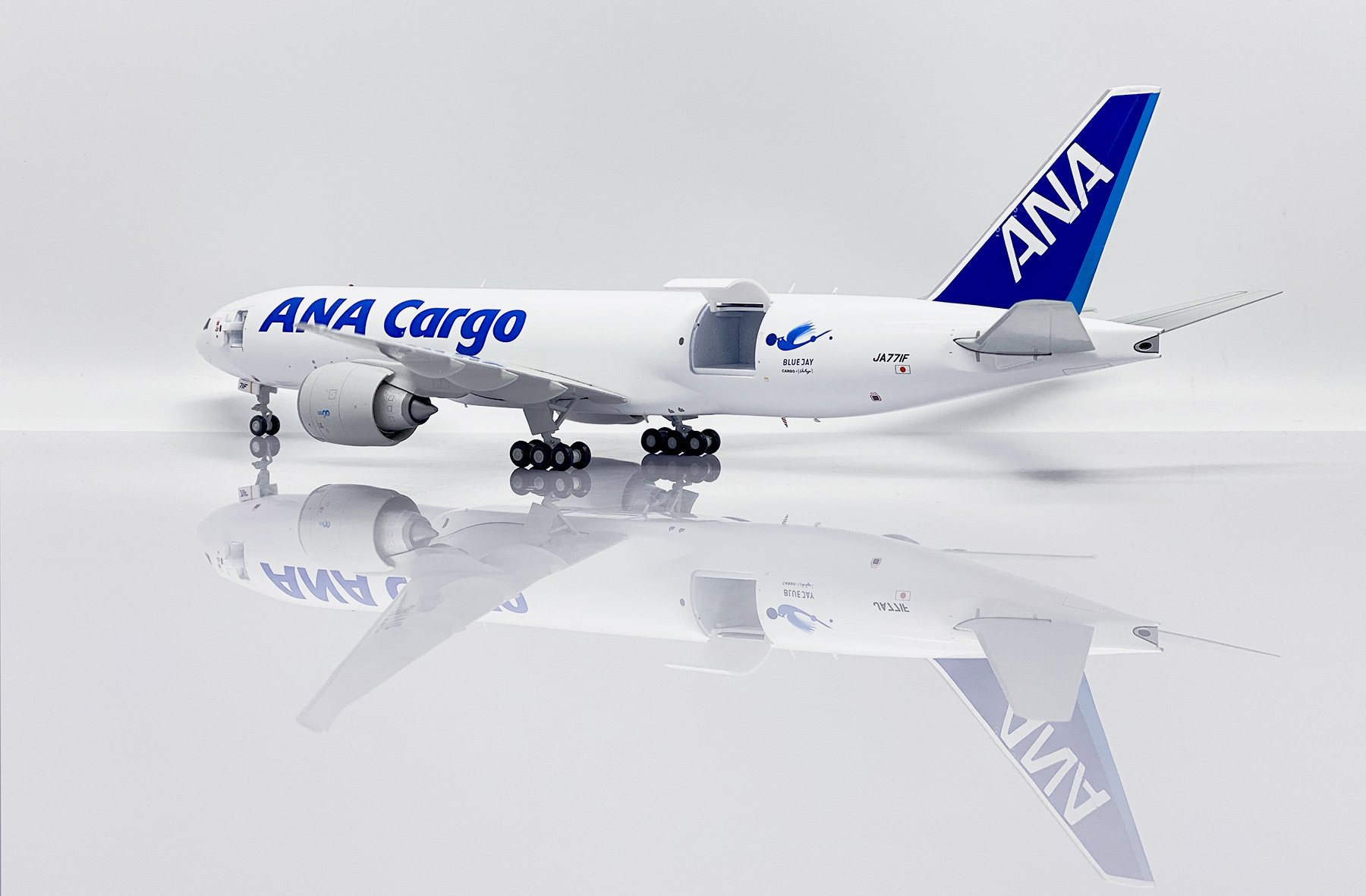 ScaleModelStore.com :: JC Wings 1:200 - SA2012C - ANA Cargo Boeing