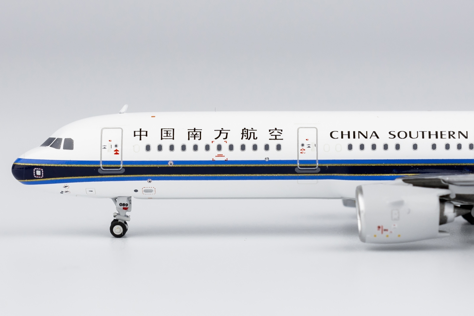 ScaleModelStore.com :: NG Models 1:400 - 13066 - China Southern