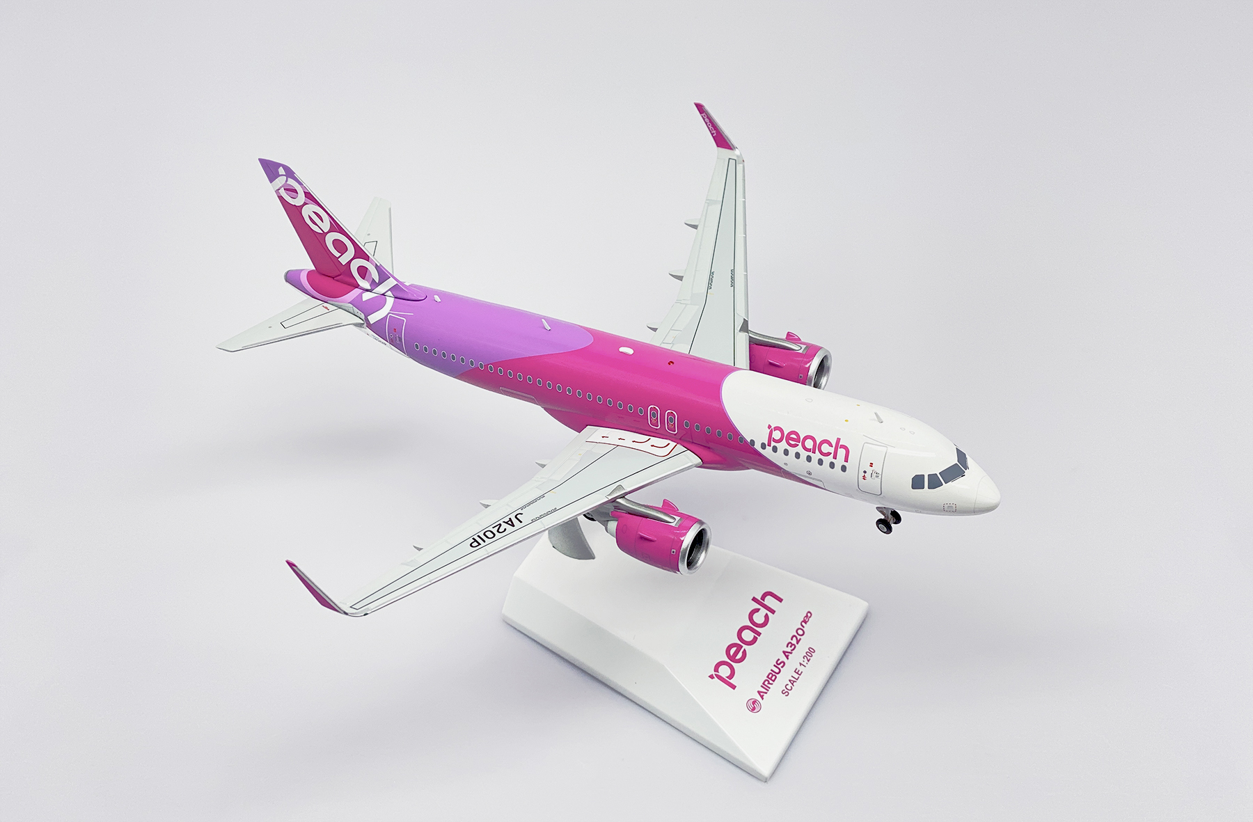 ホーガン 1/200 ピーチ A320 Fly Peach to AMAMI