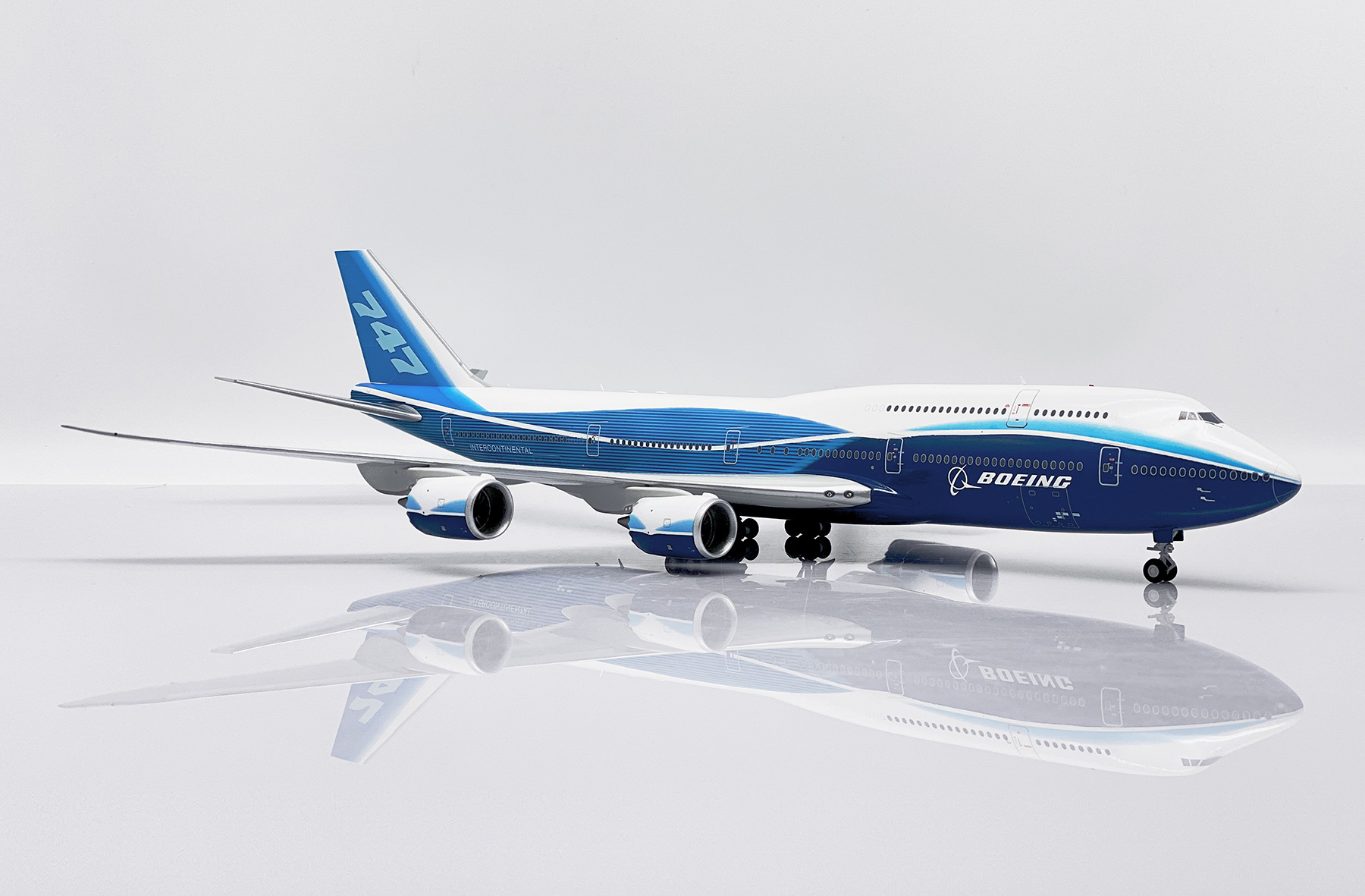 ScaleModelStore.com :: JC Wings 1:200 - LH2239 - Boeing House