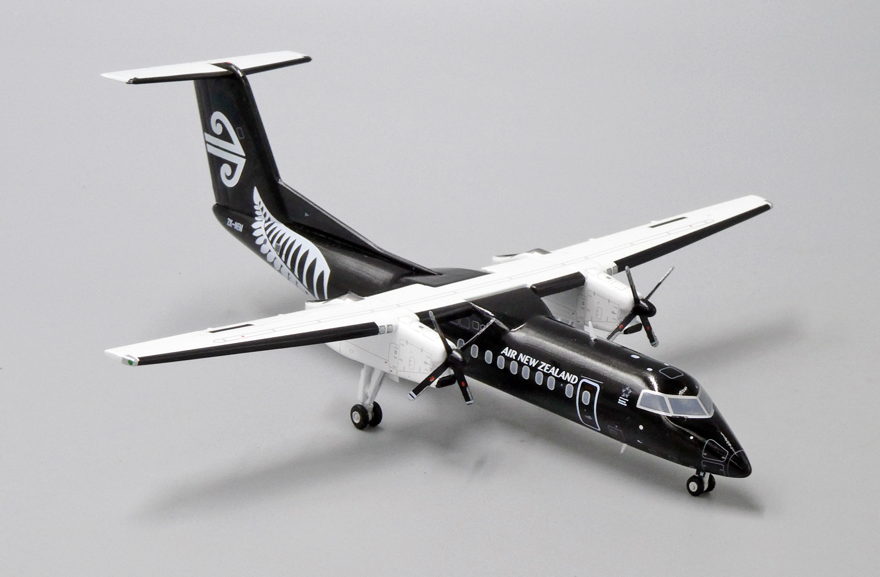 ScaleModelStore.com :: JC Wings 1:200 - XX2272 - Air New Zealand