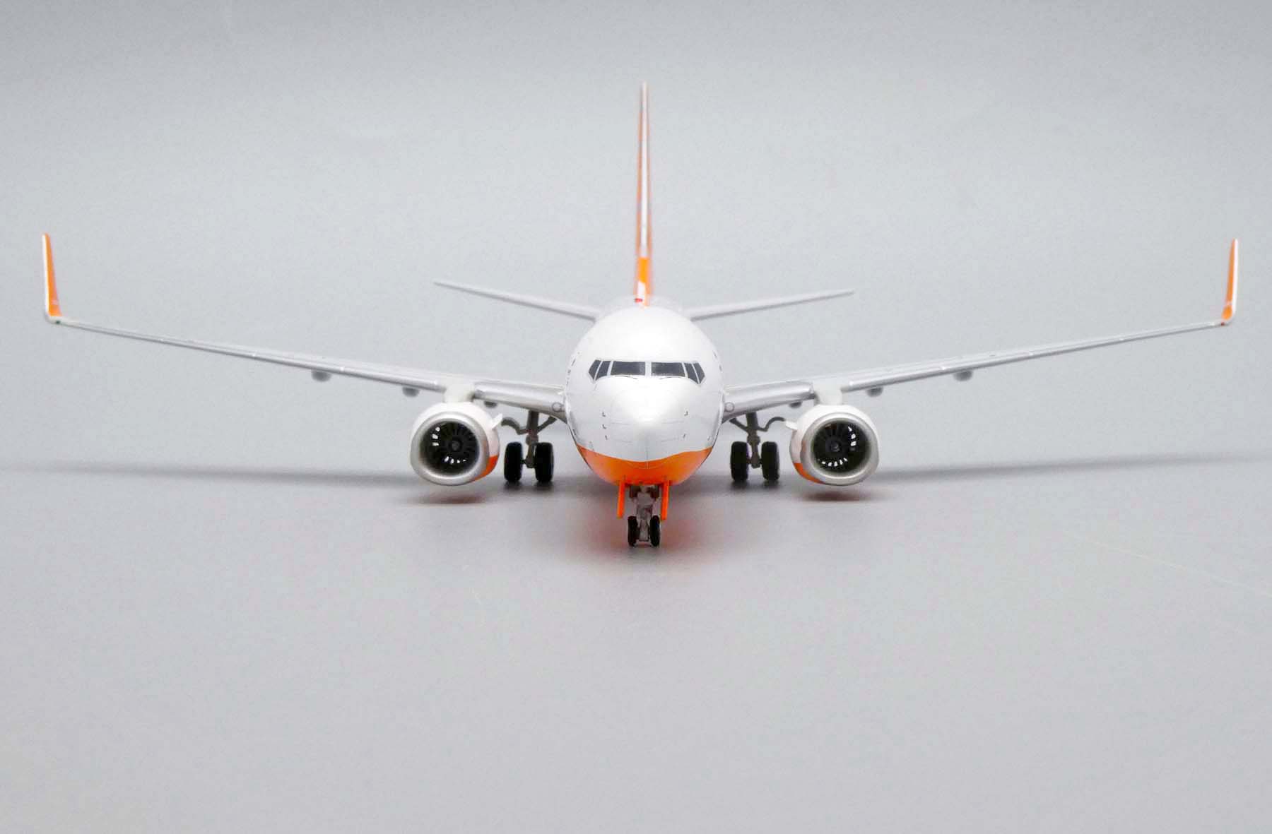 ScaleModelStore.com :: JC Wings 1:200 - XX20035 - Jeju Air Boeing