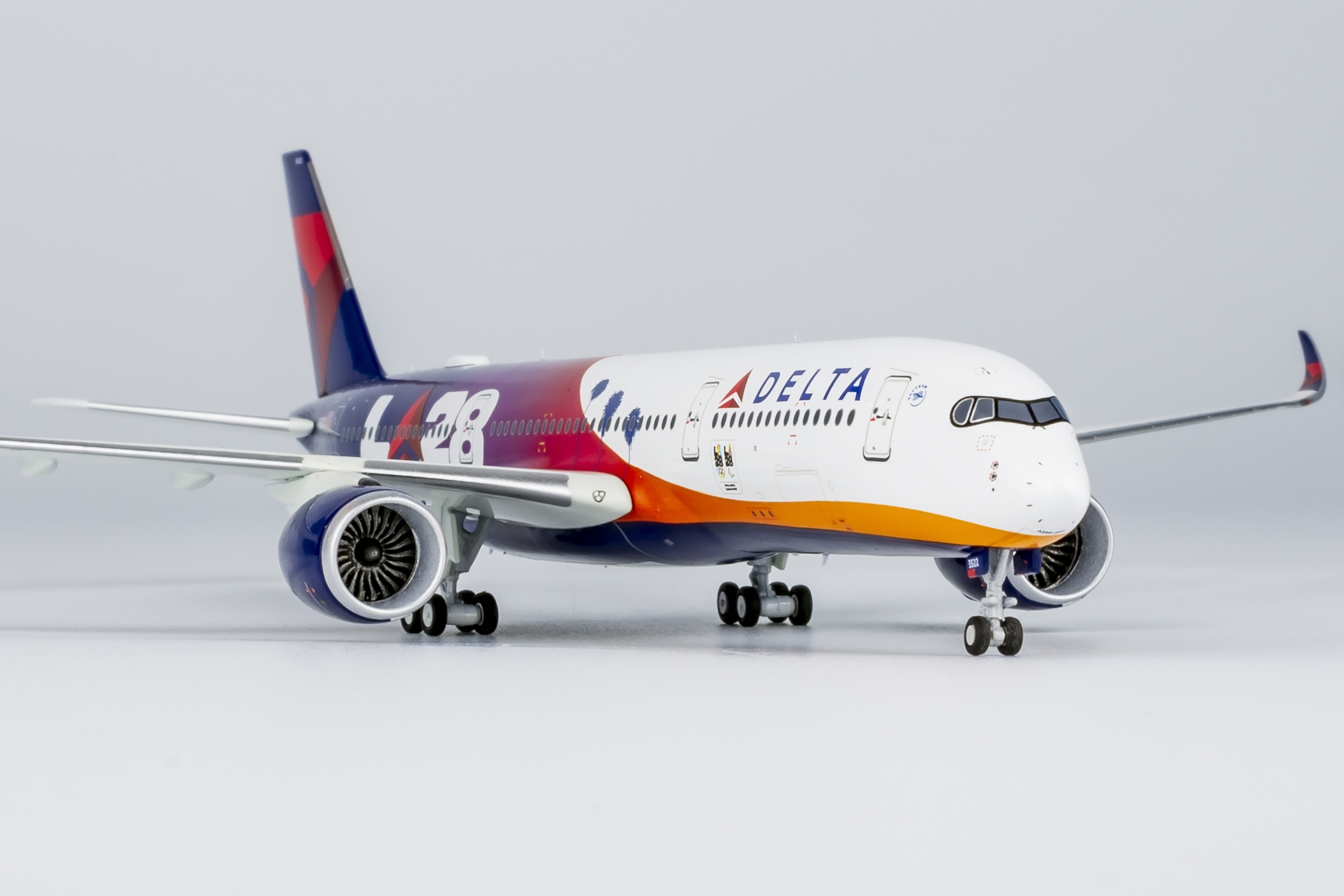 ScaleModelStore.com :: NG Models 1:400 - 39071 - Delta Air Lines