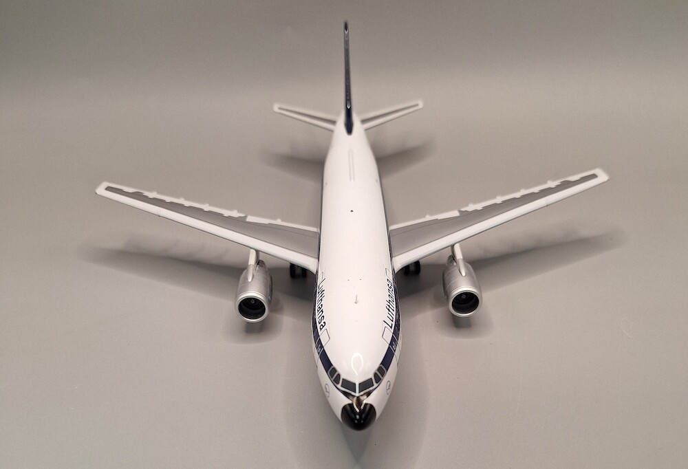 ScaleModelStore.com :: Other (JFox) 1:200 - JF-A300-001