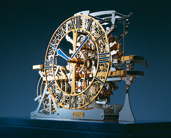 星の煌めく夜空の美しさを新技法で表現した高級置時計を発売6月10日