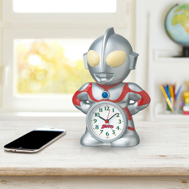 ウルトラマンの声とカラータイマーでお目ざめ、ウルトラマン