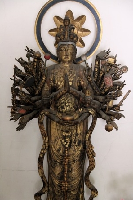 重要文化財 千手観音（平安時代初期・一木造りの仏像）｜長野市松代町