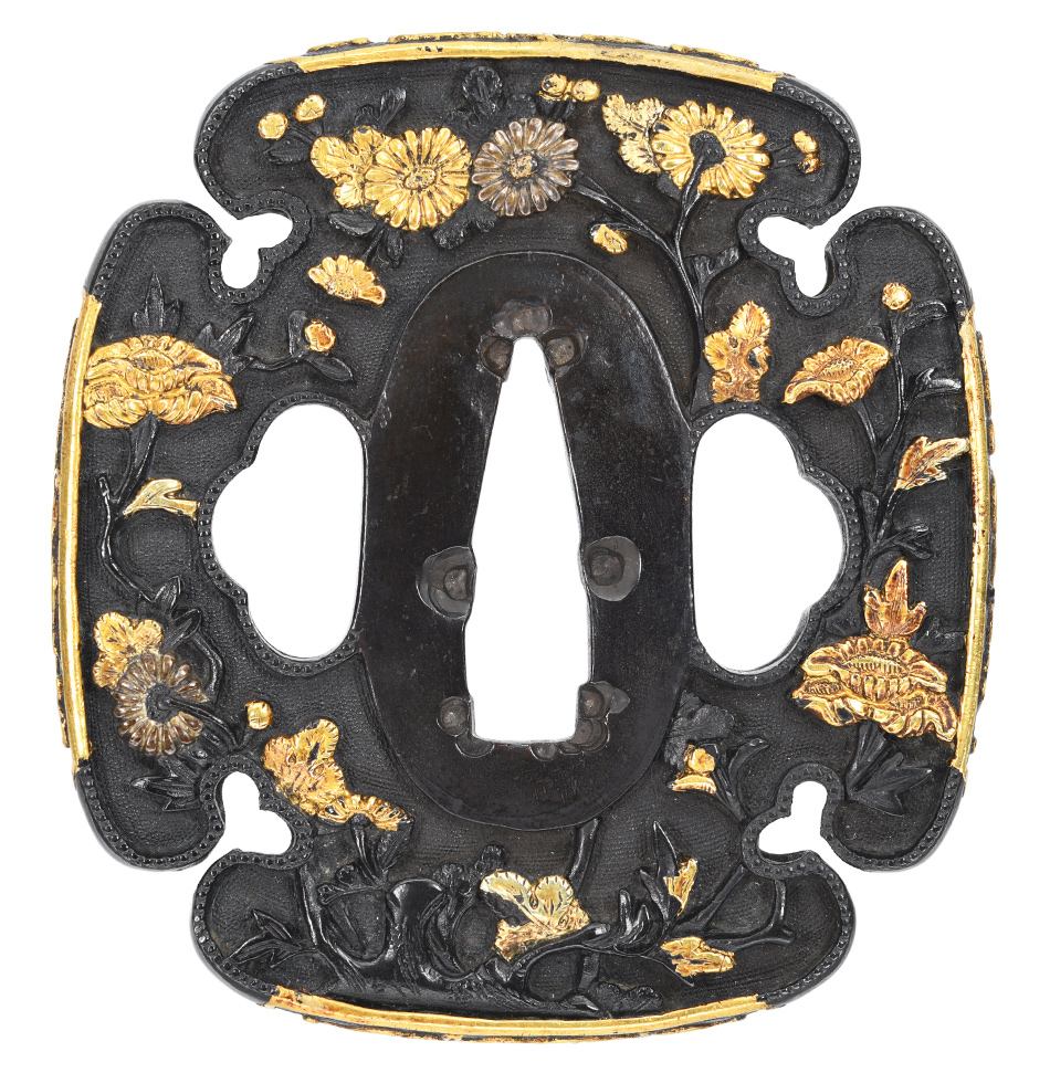 鍔 無銘 古美濃 菊牡丹図鍔 (TU-021124)｜刀・日本刀の販売なら日本刀