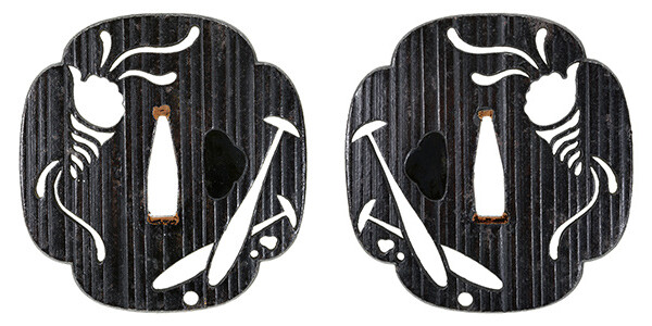 鍔 無銘 明珍 藻貝に櫂透鍔(TU-090116)｜刀・日本刀の販売なら日本刀