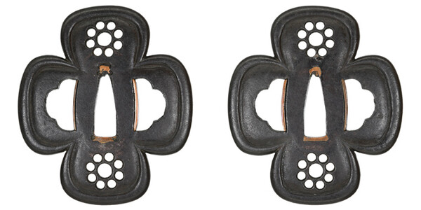 鍔 無銘 肥後 九曜紋透鍔 (TU-091121)｜刀・日本刀の販売なら日本刀