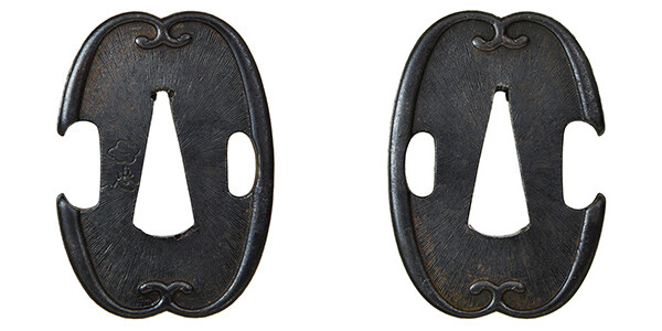 鍔 銘 埋忠 喰出短刀鍔(TU-120515)｜刀・日本刀の販売なら日本刀専門店