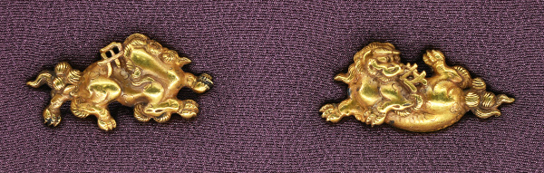 目貫 無銘 横谷派 牡丹喰獅子図目貫(ME-021221)｜刀・日本刀の販売なら