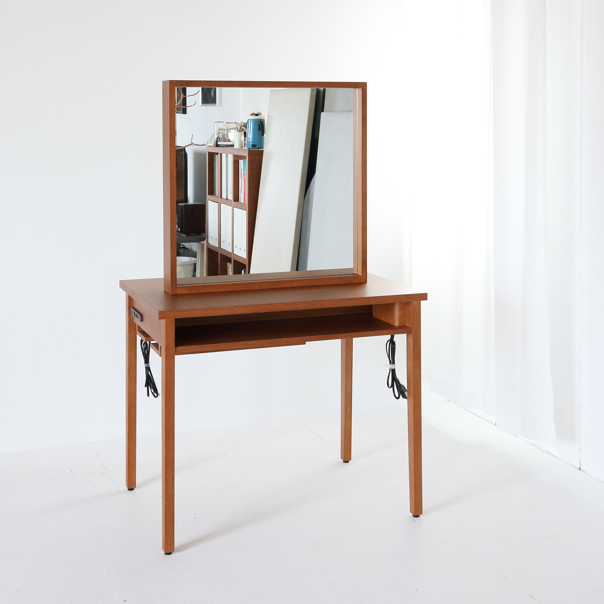 セット面 両面ミラードレッサー と特注シェルフ 美容室サロン向けの製作