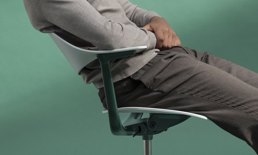 ミント / ナチュラルオーク×ソフトライトVitra（ヴィトラ） | 公式通販