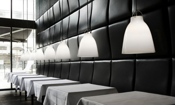 カラヴァッジオ ペンダントライト P3 / オパールFRITZ HANSEN