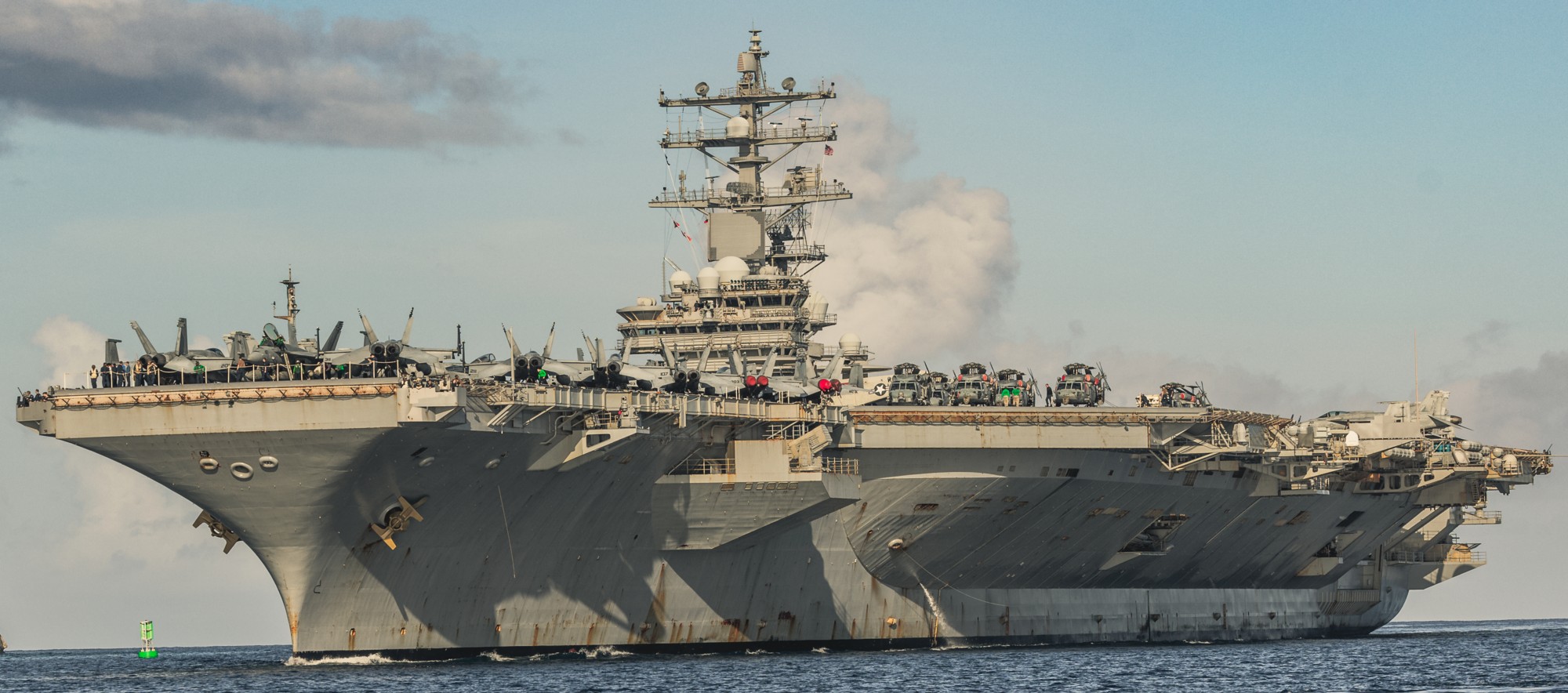 CVN-76 USS Ronald Reagan Nimitz class Aircraft Carrier Navy