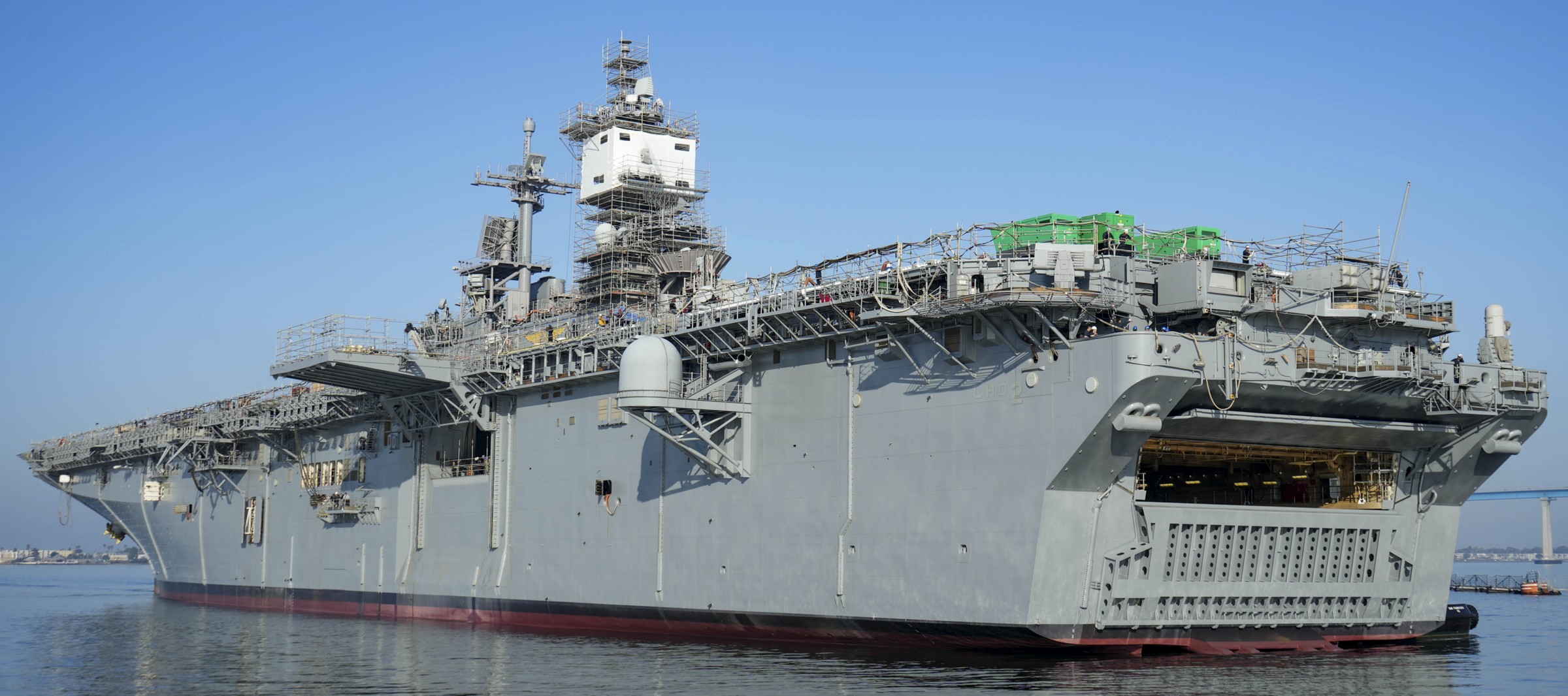 LHD-2 USS Essex Wasp class Amphibious Assault Ship US Navy