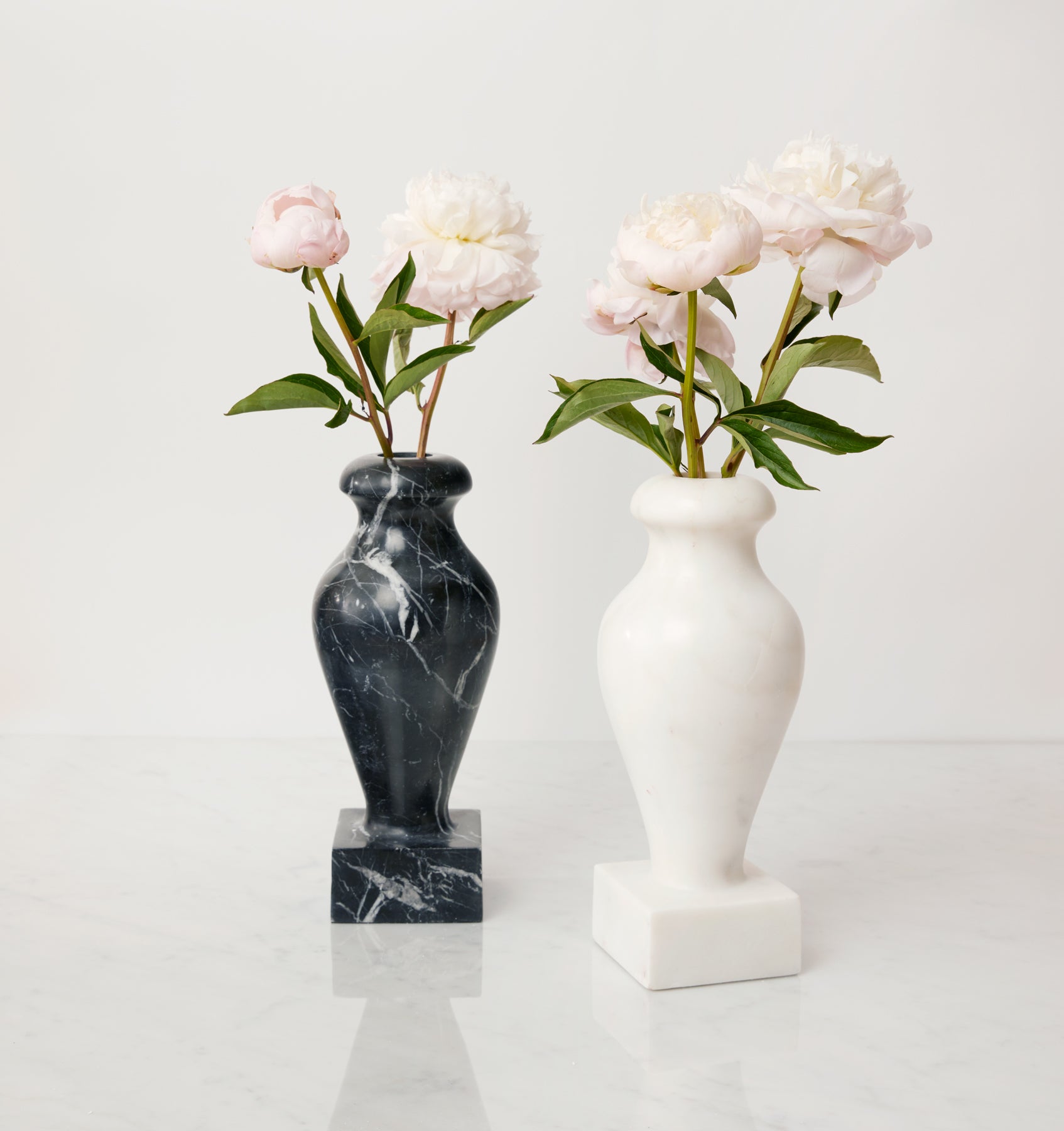Guaxs Nagaa Tealight Bud Vase - Luxury Décor | SFERRA