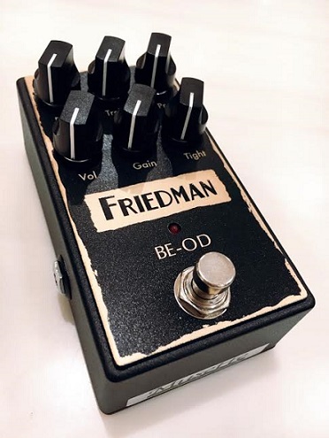 エフェクター】フリードマンハイゲインアンプ「BE-100」の重厚な歪みが