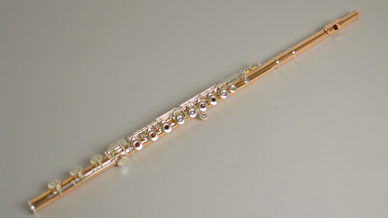 フルート奏者憧れのブランドMuramatsuソルダードトーンホール仕様の2本