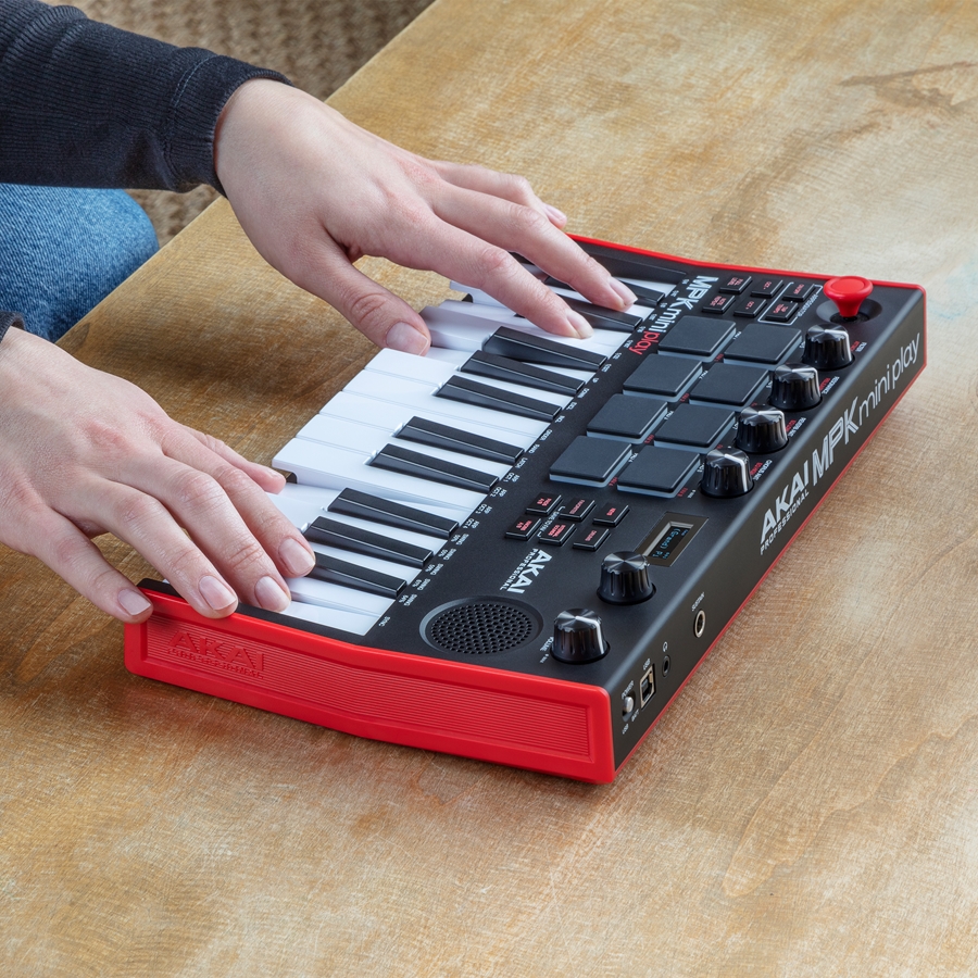 音源とスピーカーを内蔵したMIDIキーボード「MPK mini Play MK3」入荷