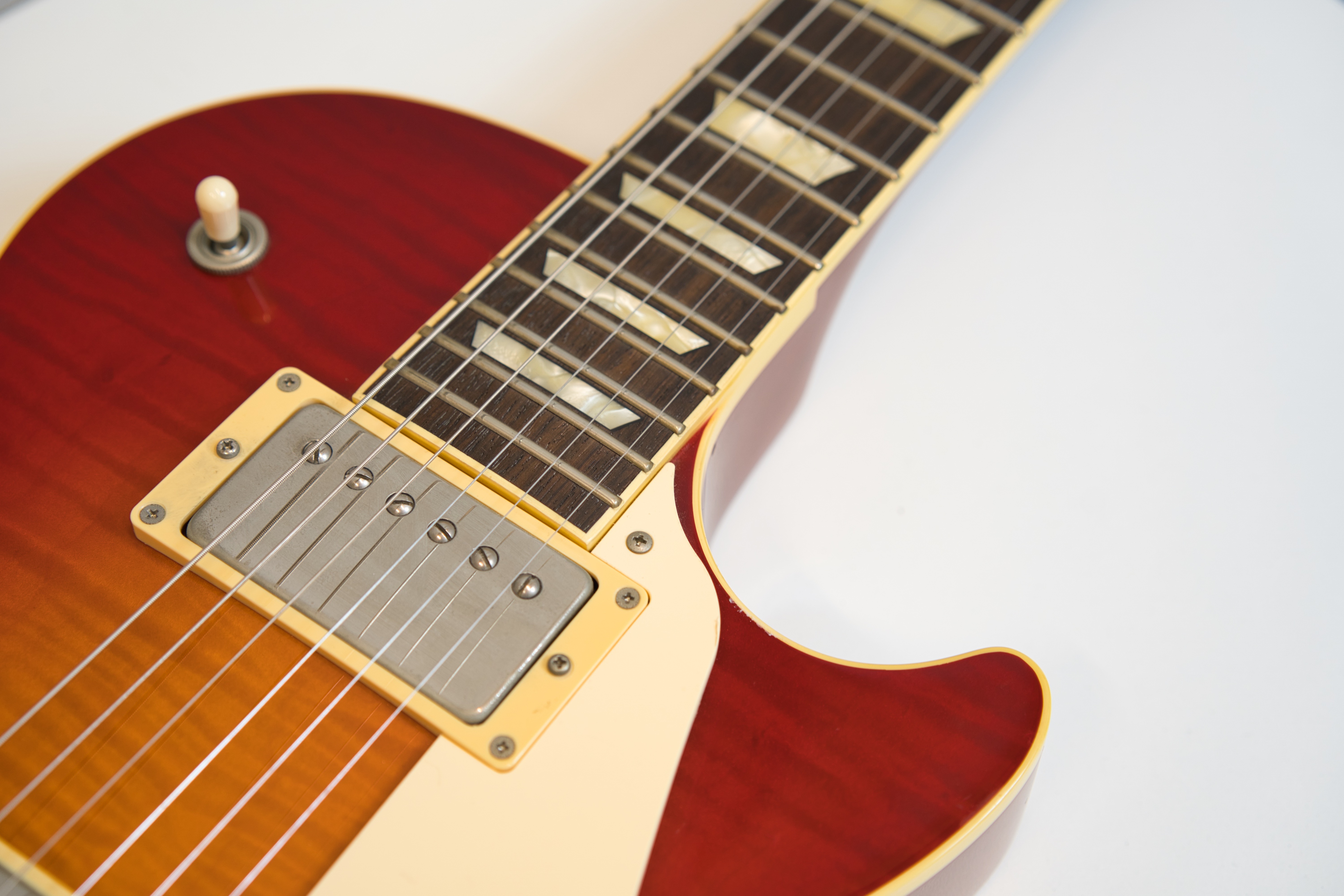 中古入荷】かなり美品でお買い得！まだまだ使える中古のHISTORY / SH