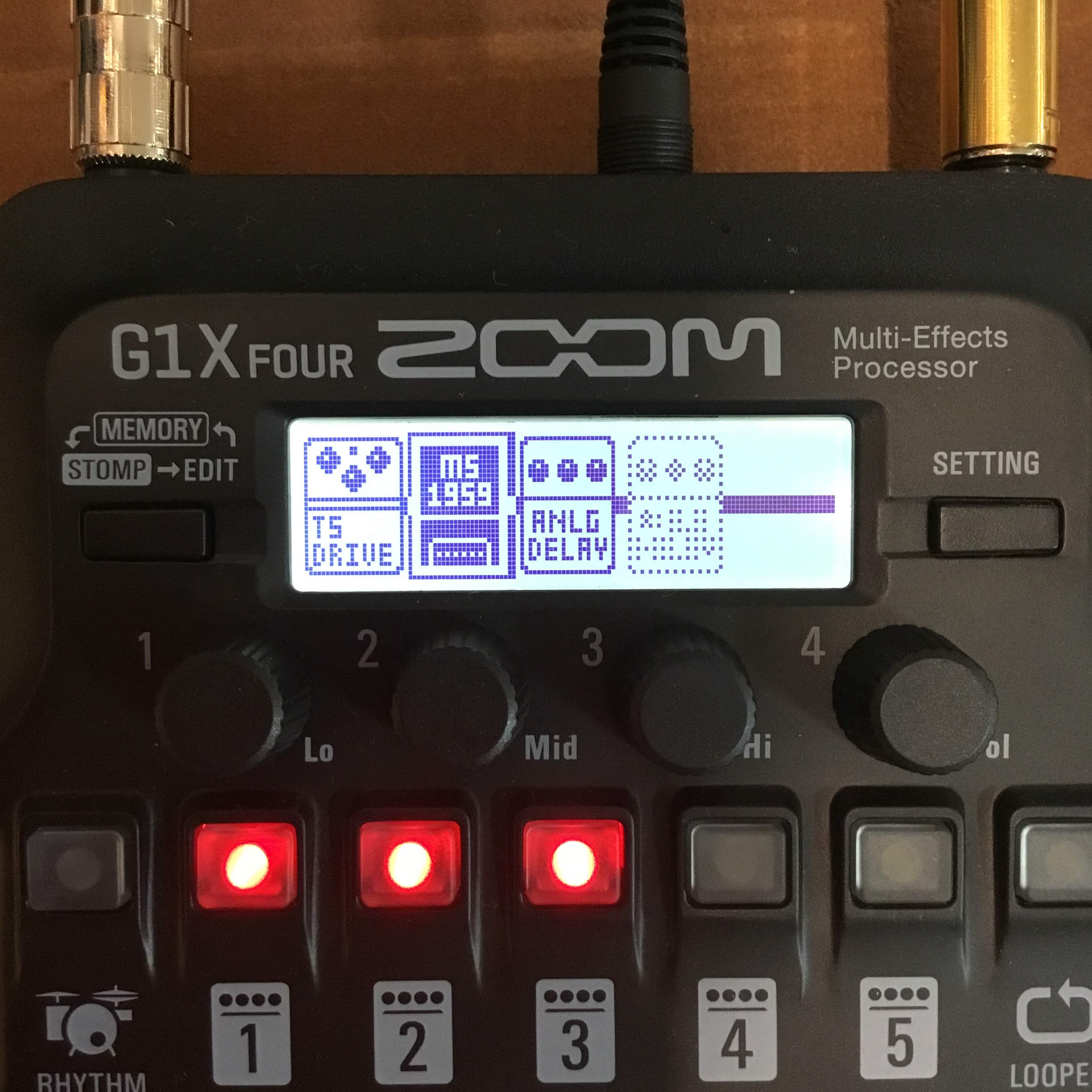 レビュー】ギター用マルチ ZOOM G1 FOURがエフェクター入門者にお