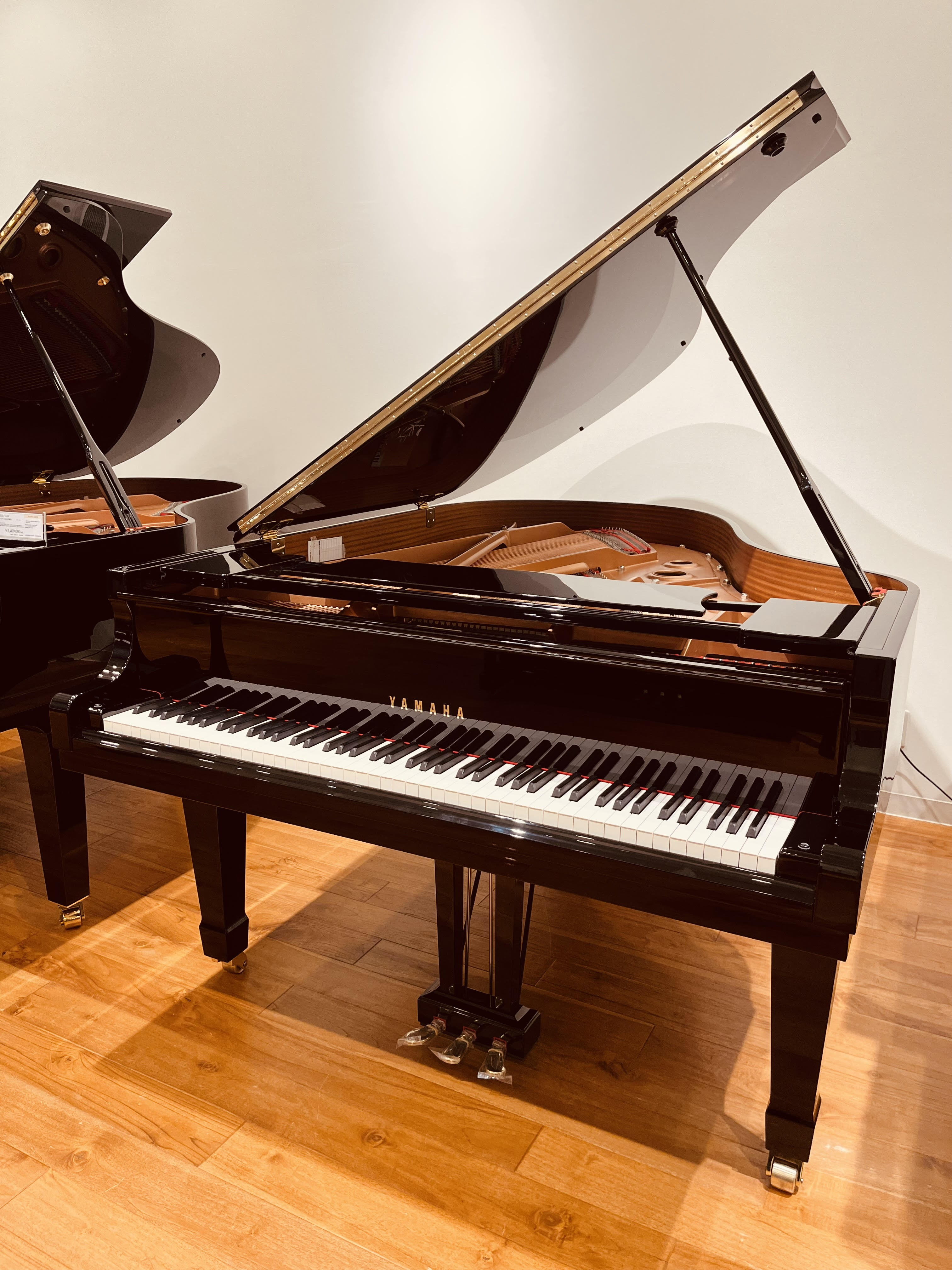ピアノ選びはお任せください！島村楽器ピアノショールーム広島展示