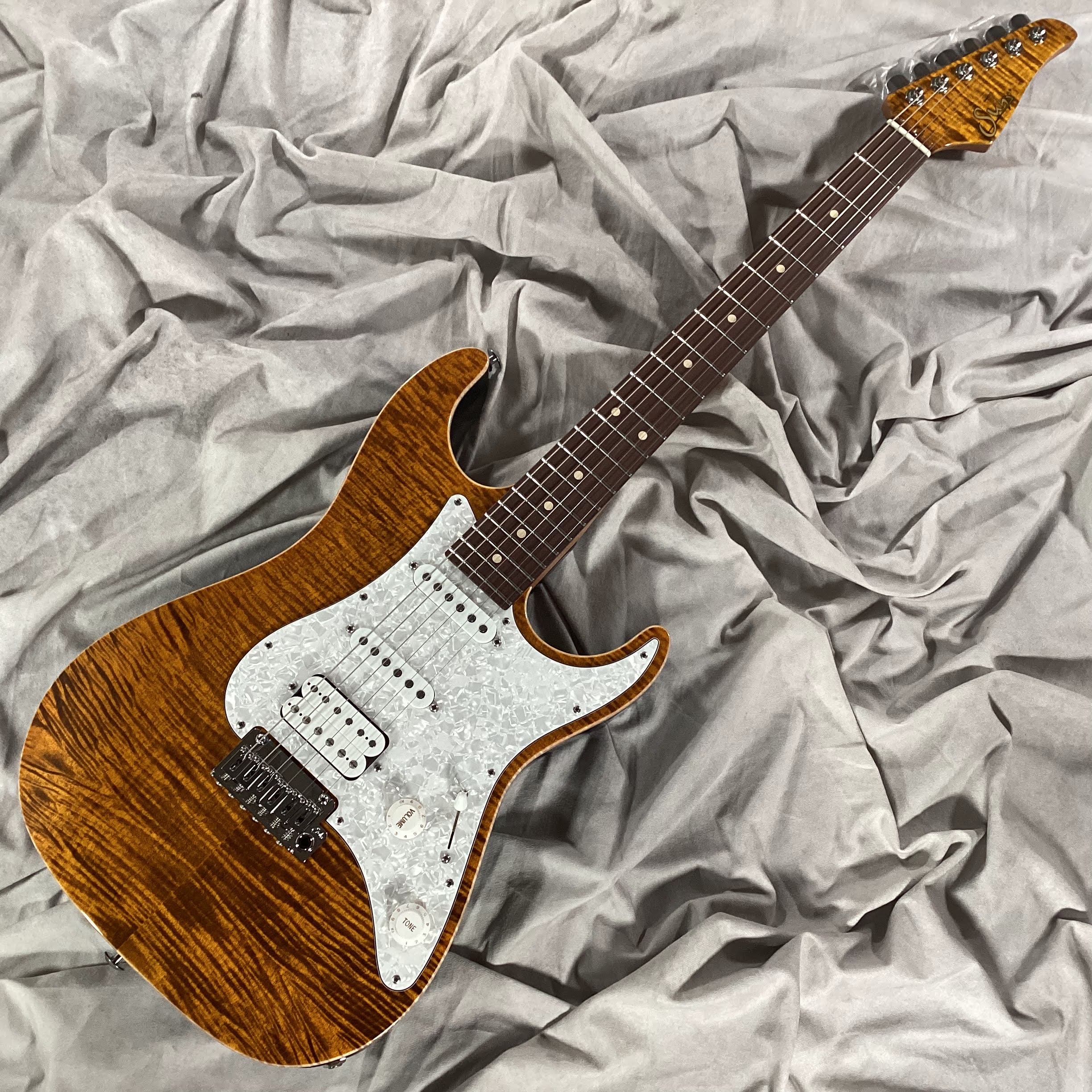 Suhr Standard Plus MH/PF – モダンHSSストラトの最高峰、遂に入荷