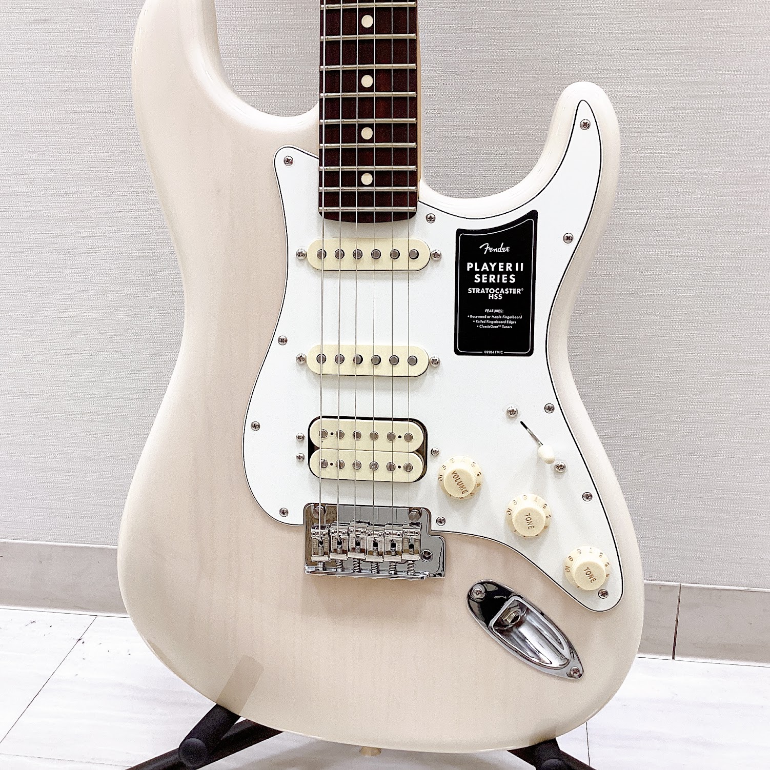 ステージで輝く次世代ストラト！Fender Player II Stratocaster HSSが