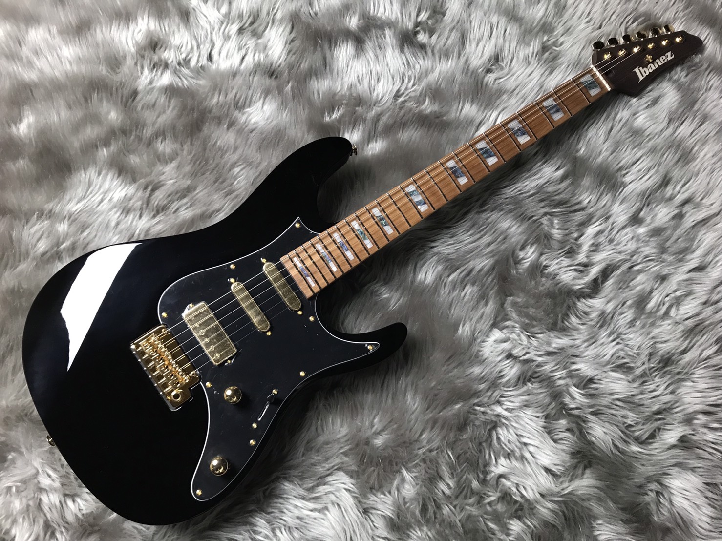 エレキギター】PolyphiaのTim Hensonモデルが入荷いたしました。｜島村