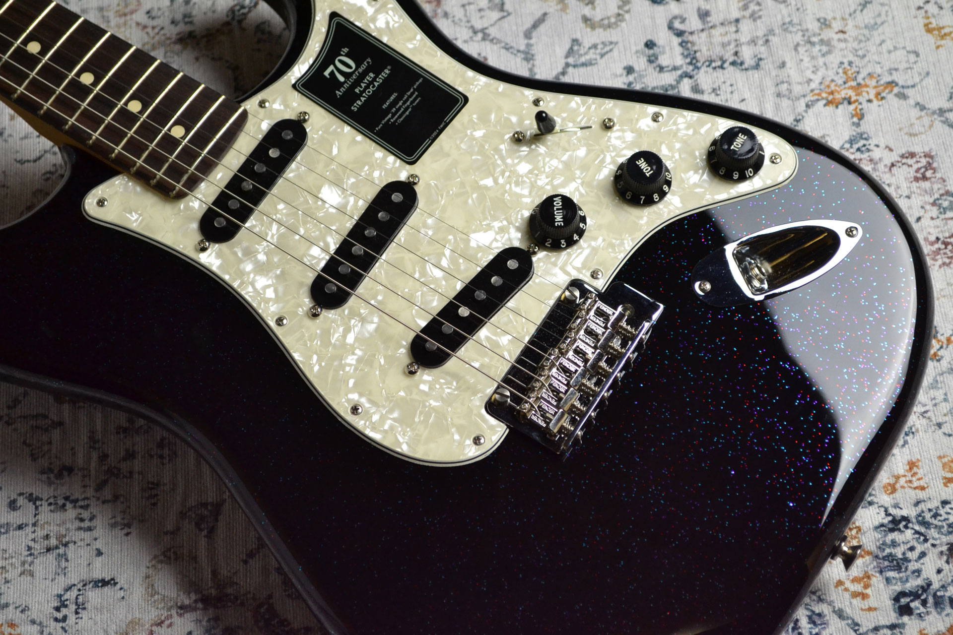 エレキギター】Fender ストラトキャスター70周年記念モデル「70th