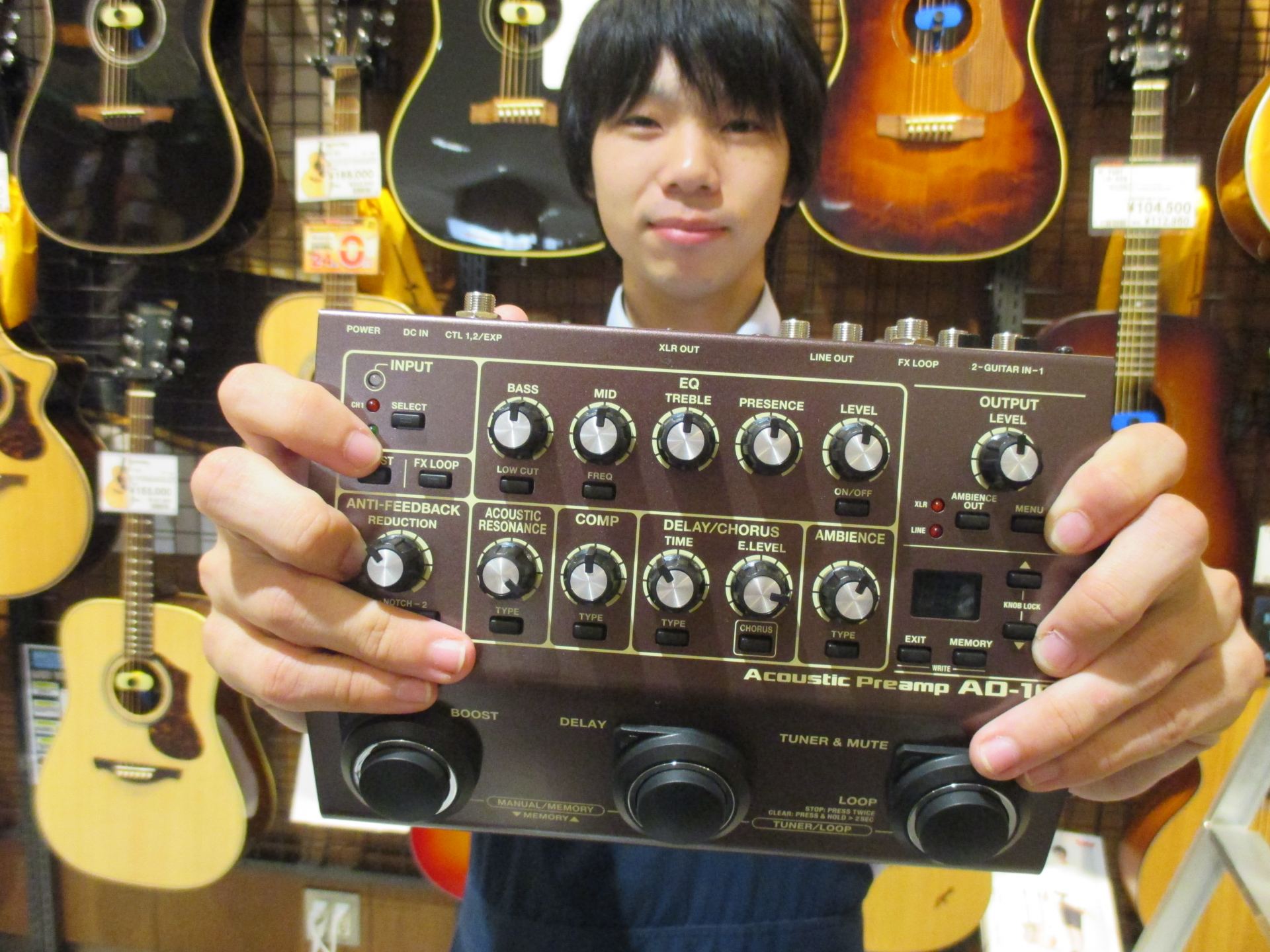 AD-10/BOSS”アコギ専用プリアンプ／DIを楽器店員が独自に解析！｜島村