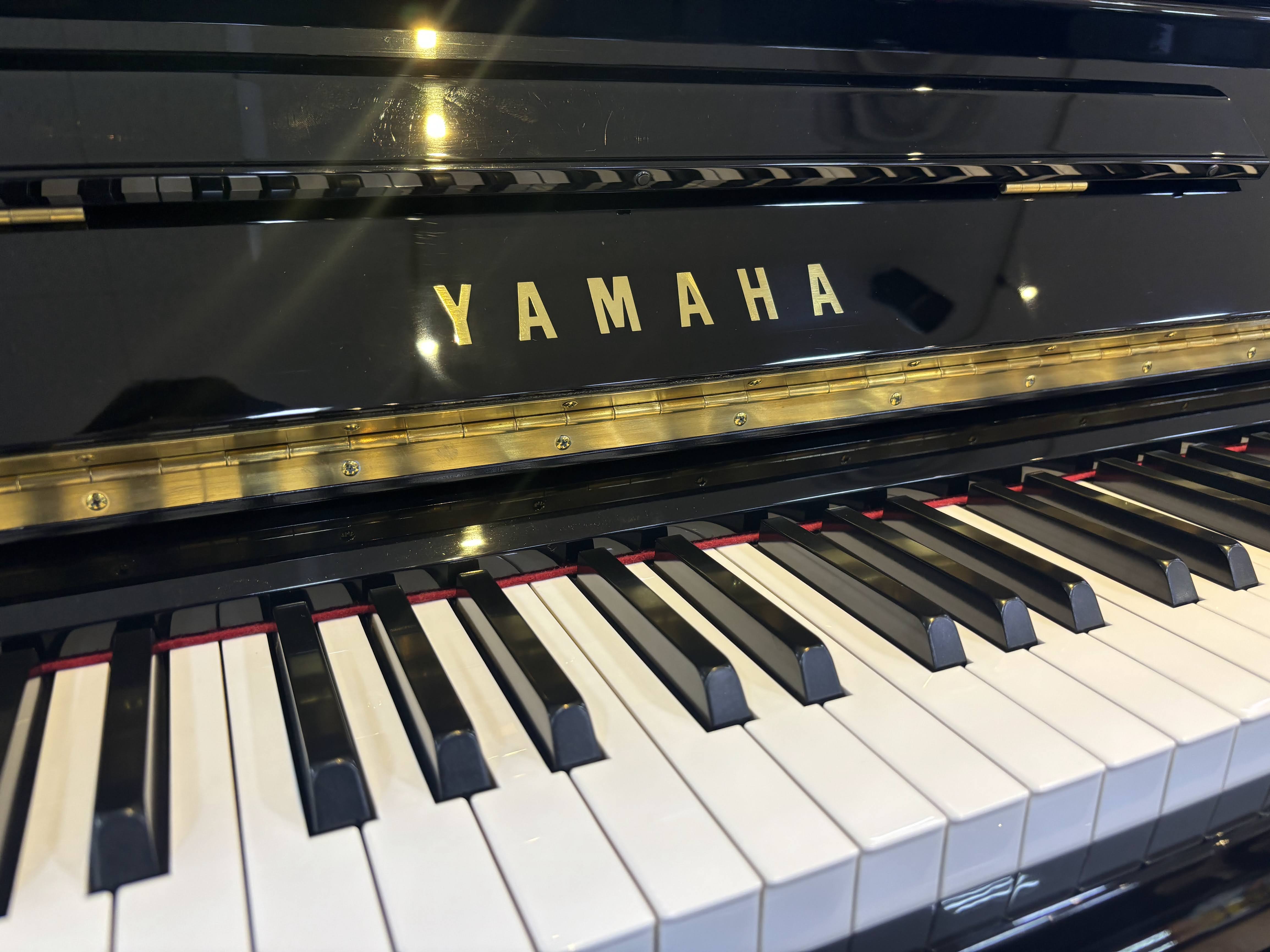 ご成約済～【中古ピアノ】YAMAHA/ヤマハ：U30BL（1988年製造）～新入荷