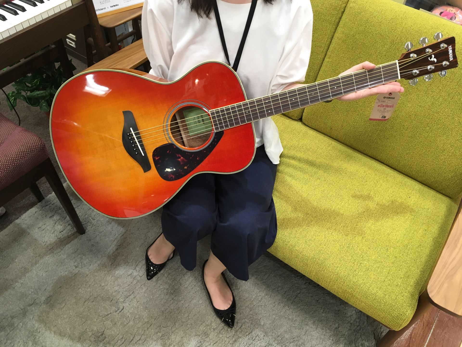 ご入学おめでとうございます！部活やサークルのアコースティックギター