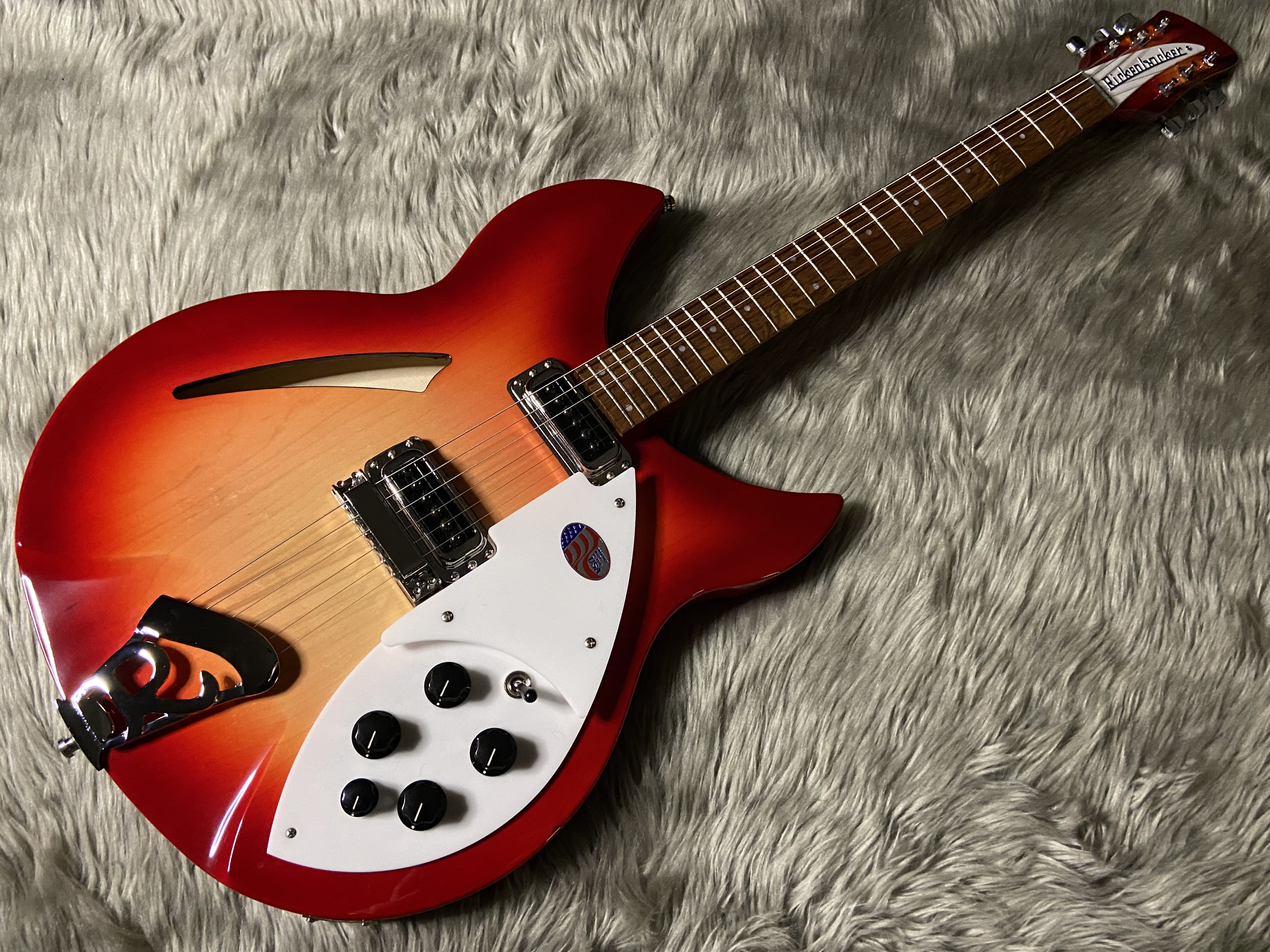 新着】Rickenbacker330 (FG)入荷しました！｜島村楽器 イオンモール
