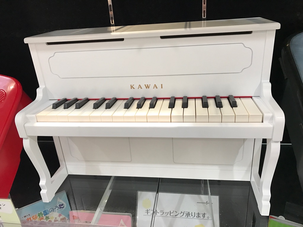 クリスマス】KAWAIミニピアノなど取り揃えております♪｜島村楽器