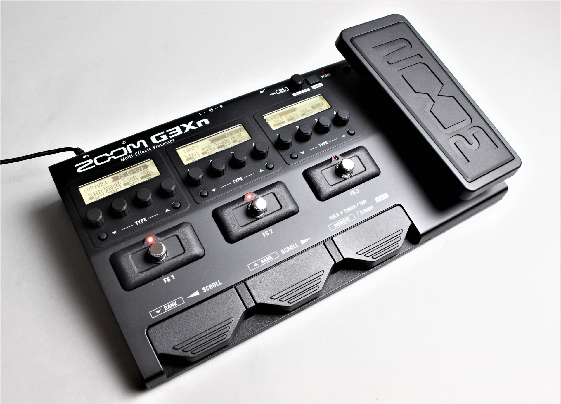 ギター・ベース用マルチエフェクター】最初の1台にピッタリ！初心者用