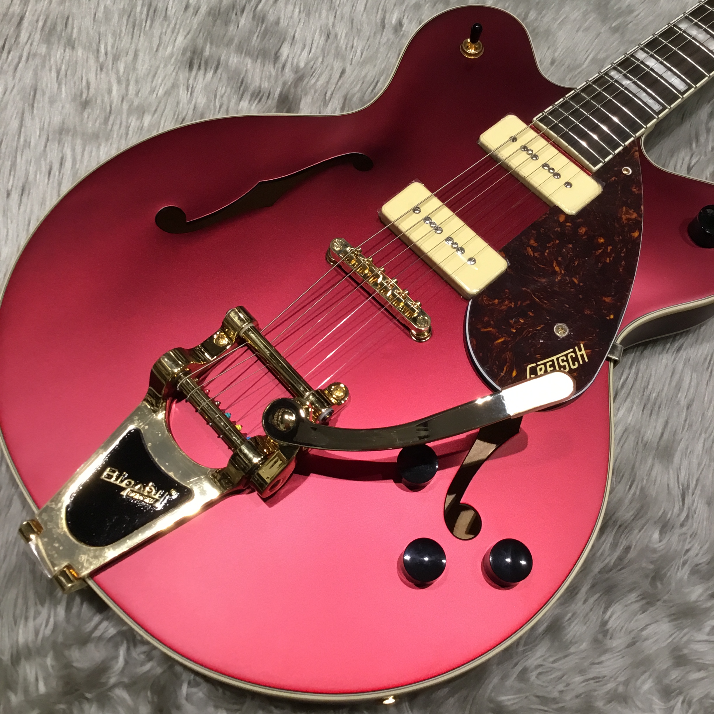 新入荷情報】GRETSCHのP90＆Bigsby搭載限定モデル「G2622」の特価品が