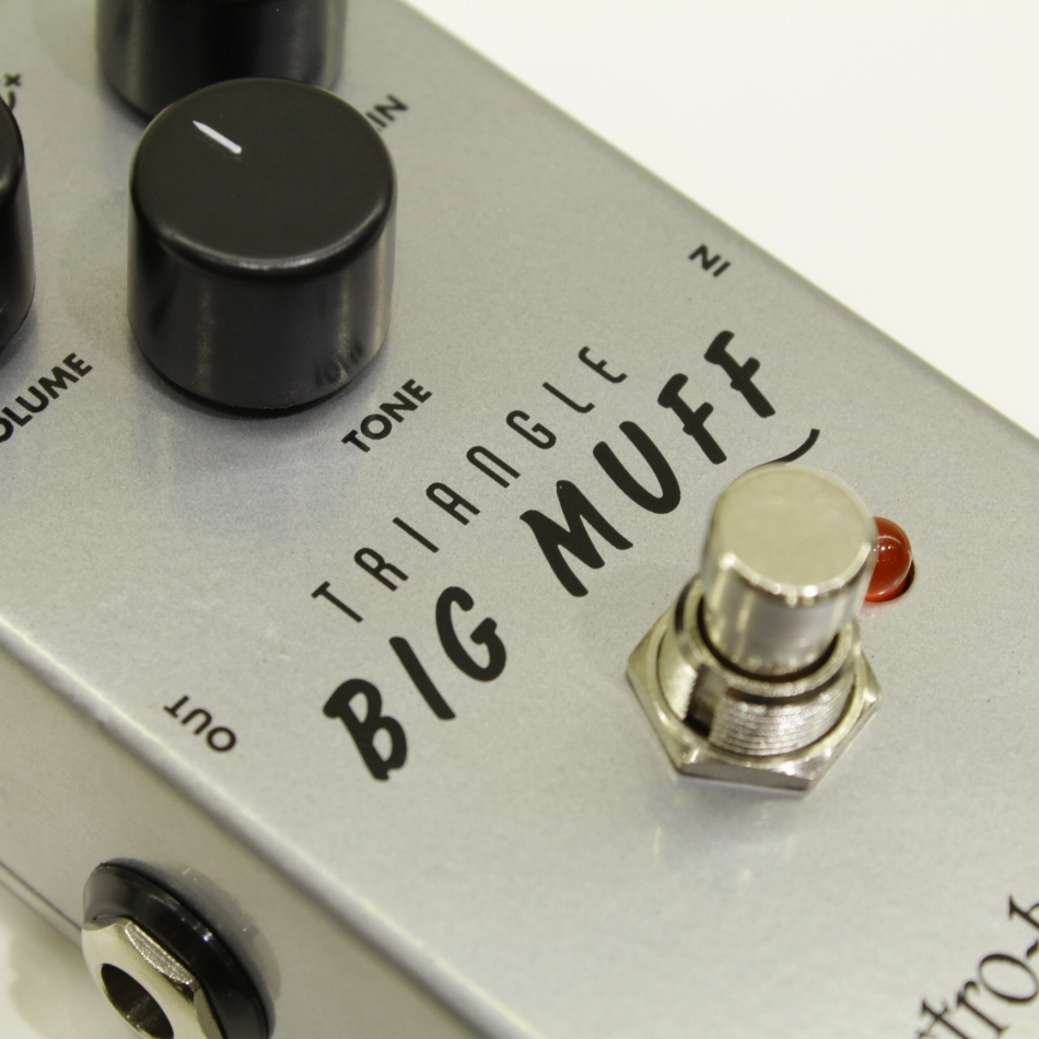 エフェクター】Electro Harmonix Triangle Big Muff Pi 入荷!｜島村