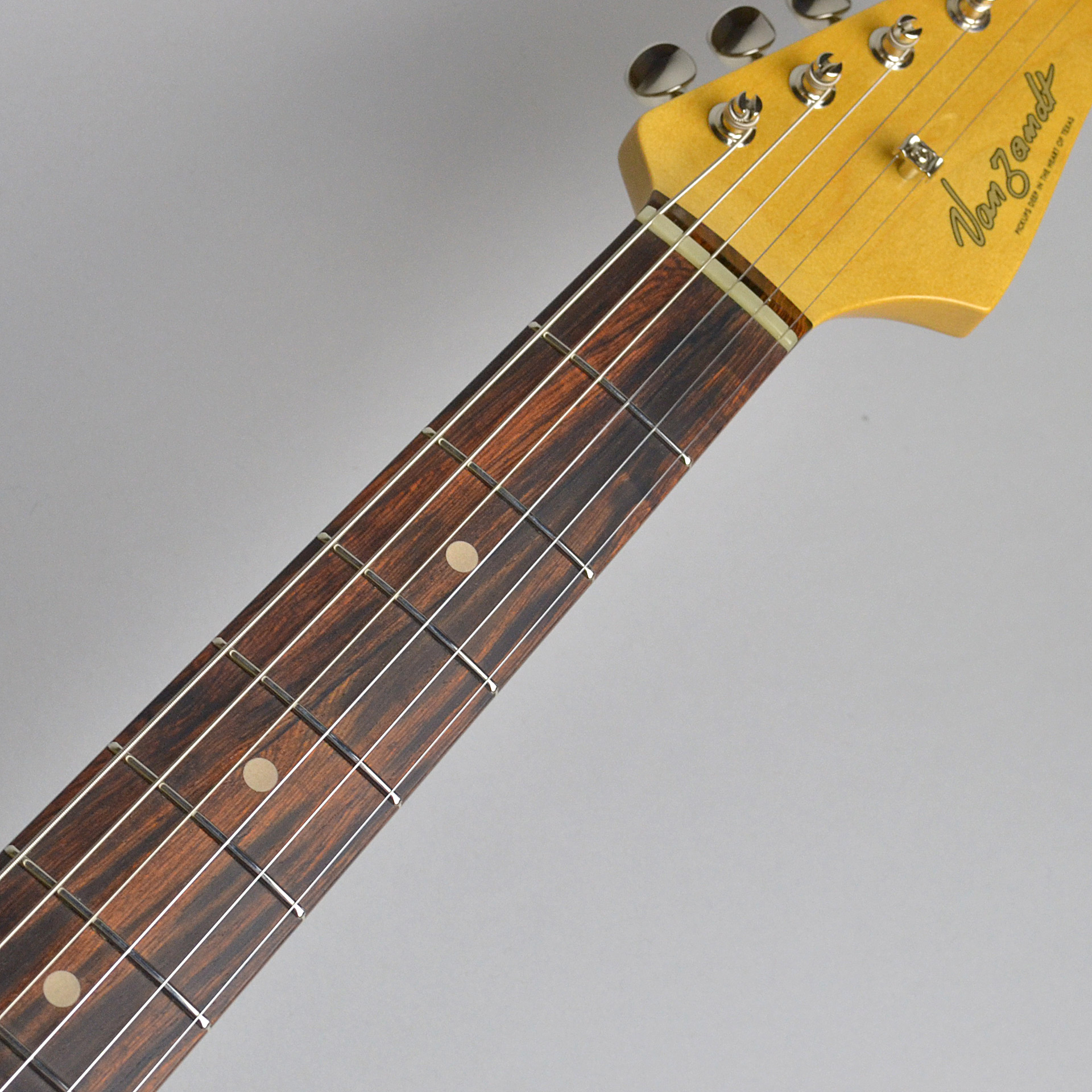 銘木・ブラジリアンローズウッドを使用した津田沼店オススメのエレキ