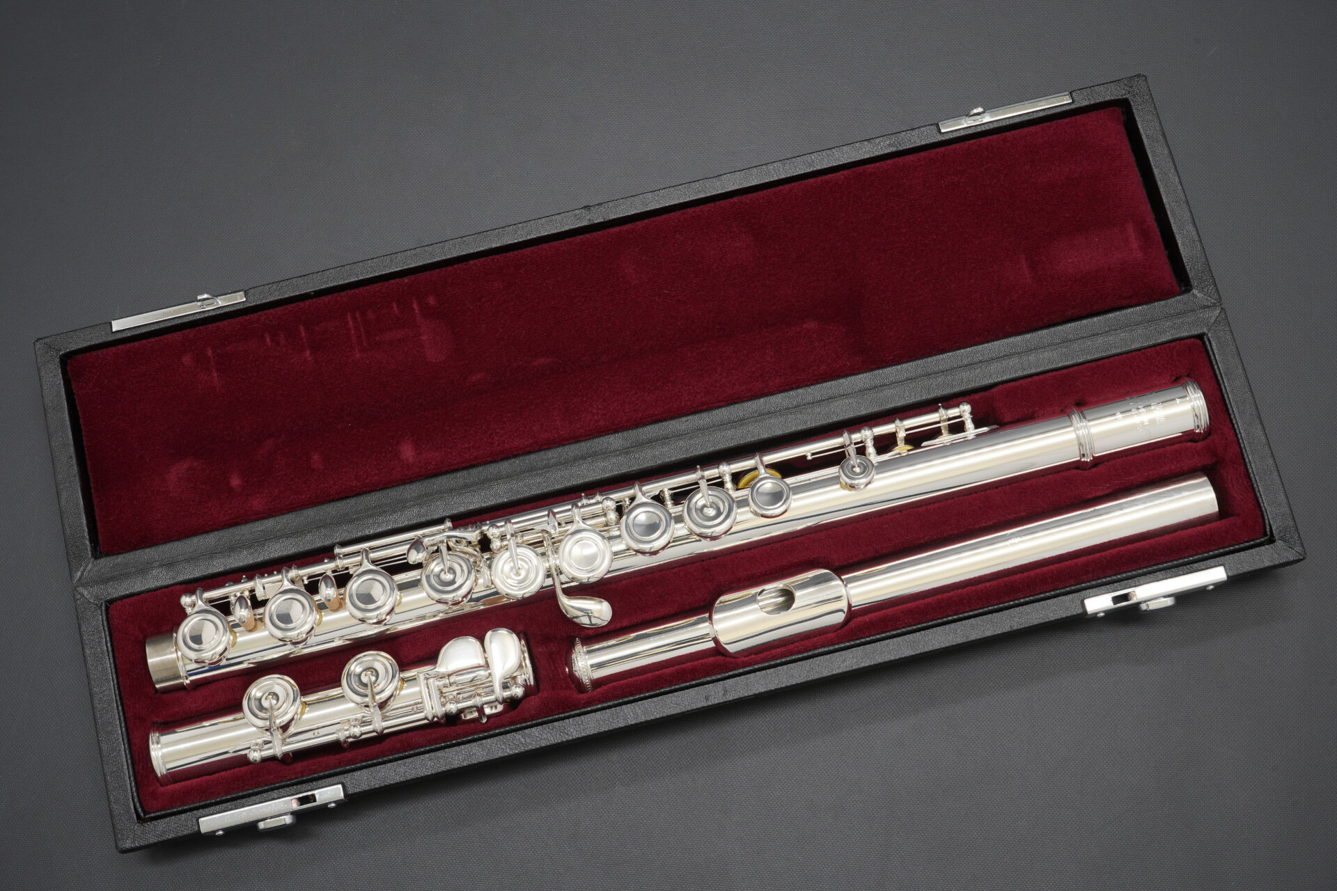 中古管楽器の再生・販売】は伸和ピアノ株式会社